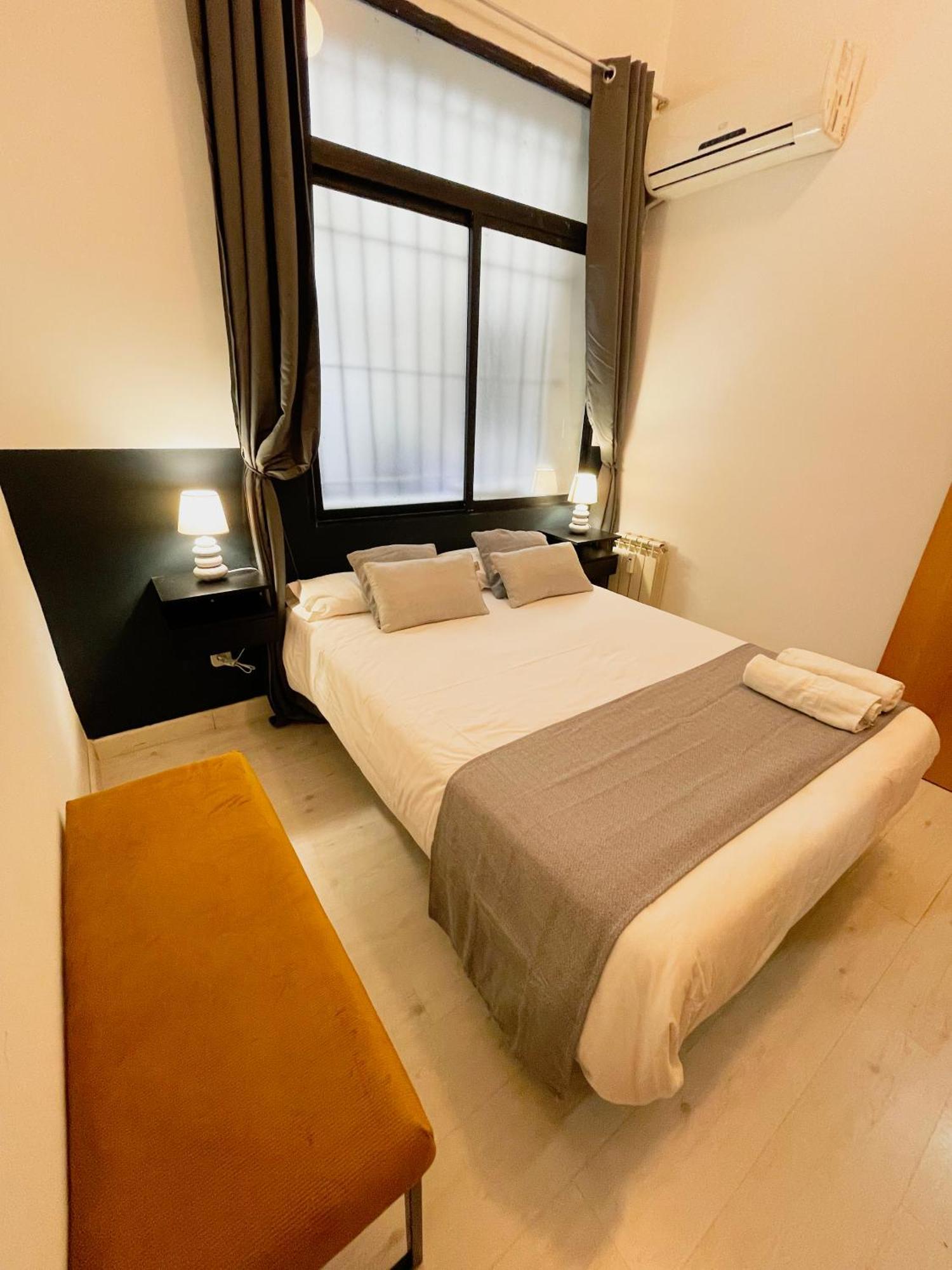 Carretas Duplex Interior Apartment Madrid Luaran gambar